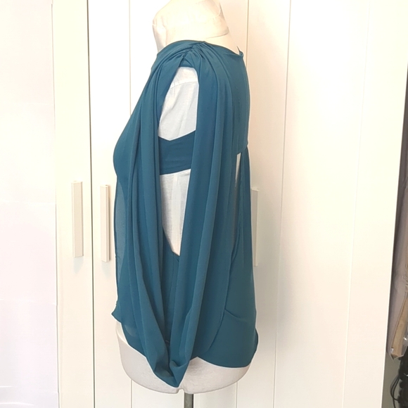 Turquoise Draped Cut Out Sleeveless Top - Picture 5 of 9